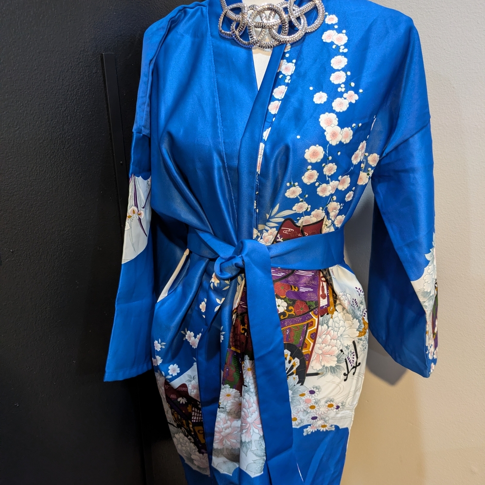 Blue Floral Kimono Robe - Picture 1 of 6
